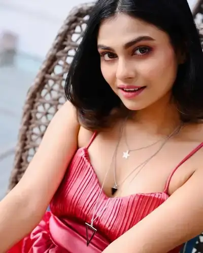 Call Girls Service in Amini