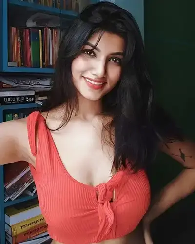 Amini Call Girl